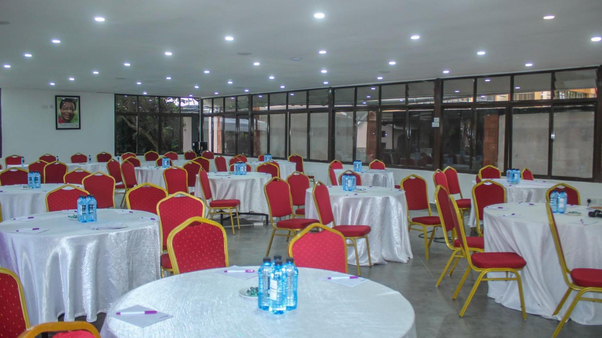 67 Airport Hotel Nairobi Mlolongo ภายนอก รูปภาพ