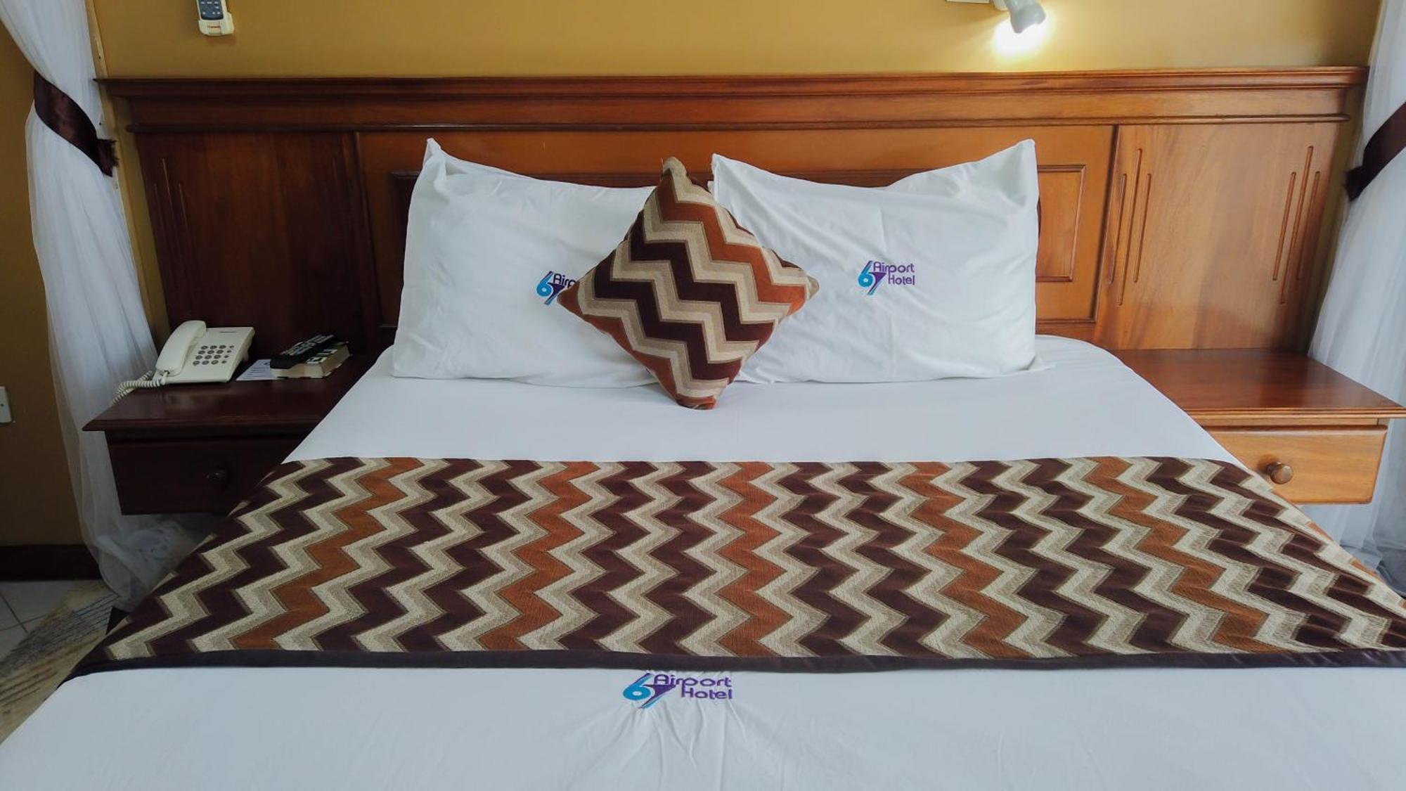 67 Airport Hotel Nairobi Mlolongo ภายนอก รูปภาพ