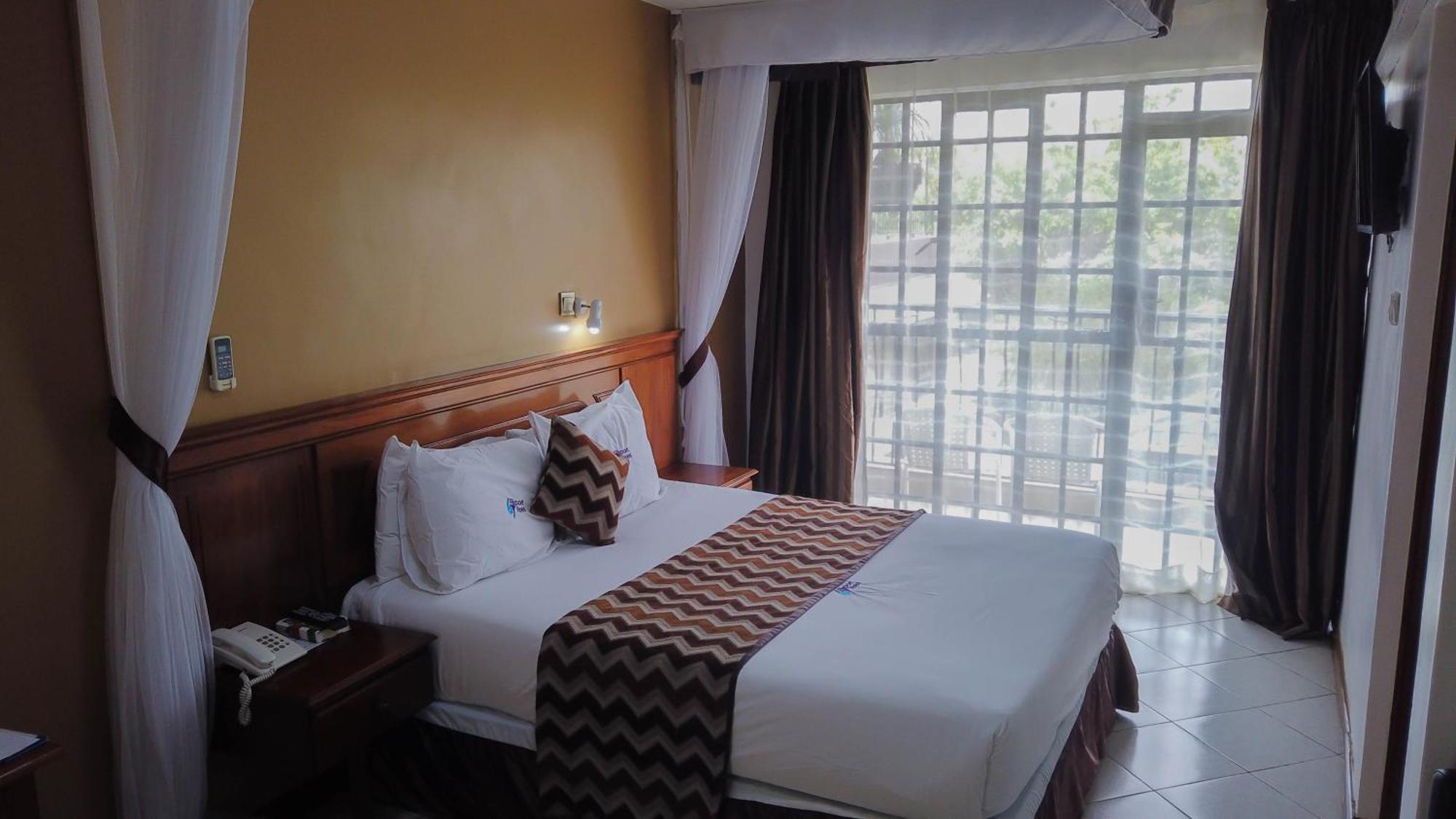 67 Airport Hotel Nairobi Mlolongo ภายนอก รูปภาพ