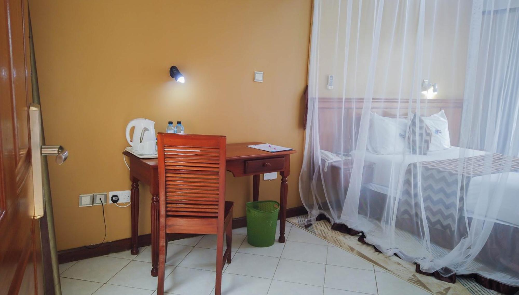 67 Airport Hotel Nairobi Mlolongo ภายนอก รูปภาพ